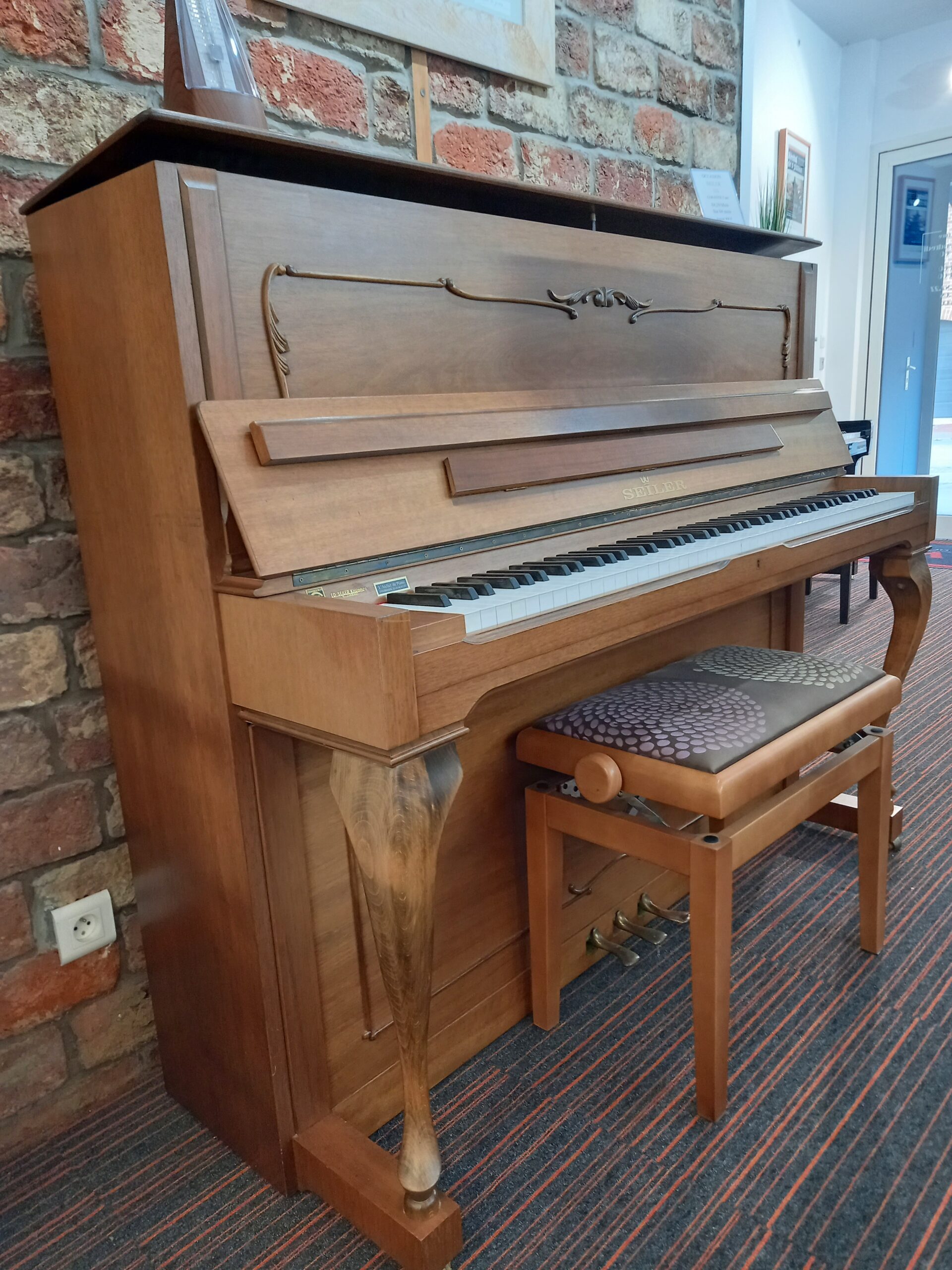 PIANO DROIT ANCIEN RESTAURÉ À VENDRE - Piano des Charentes